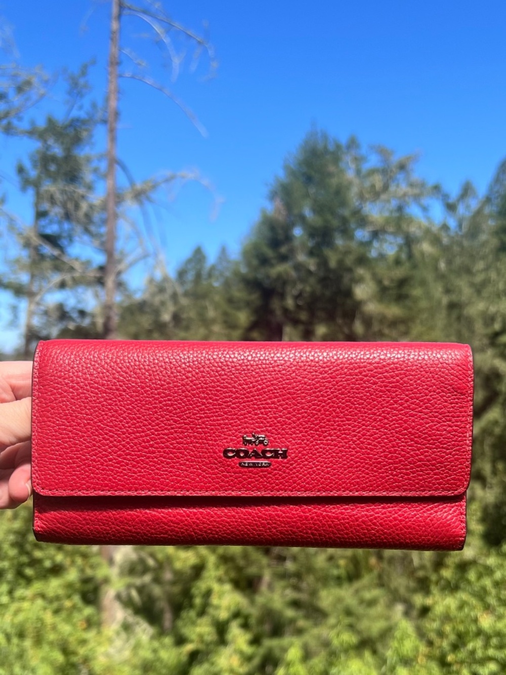 COACH VINTAGE Trifold Wallet RED Pebble Leather Gunmetal Hardware AUTHENTIC